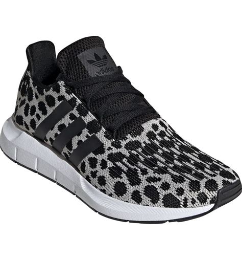 adidas swift run women leopard.